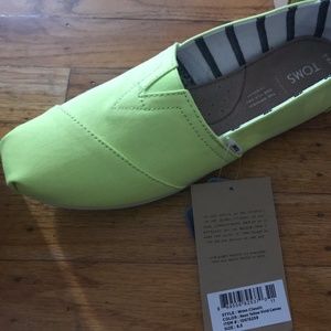 classic Neon Toms- brand new